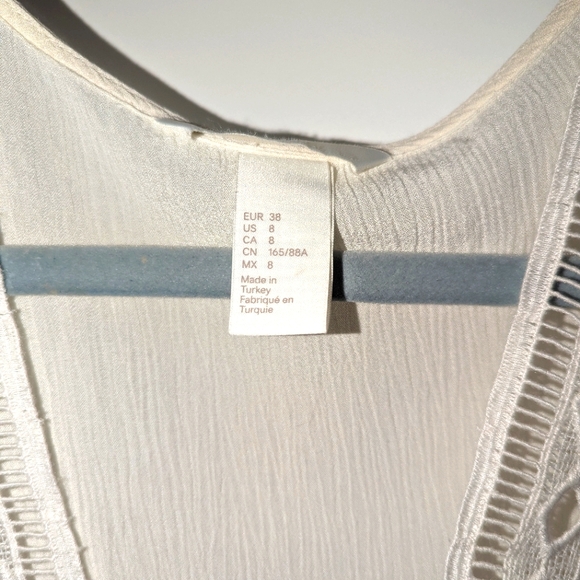 H&M Sheer Blouse - Size 8 - Picture 2 of 3